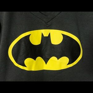 Six Flags Tops - Six Flags NEW BATMAN Logo Graphic Shirt T-Shirt Six Flags Tops - Six Flags NEW BATMAN Logo Graphic Shirt T-Shirt